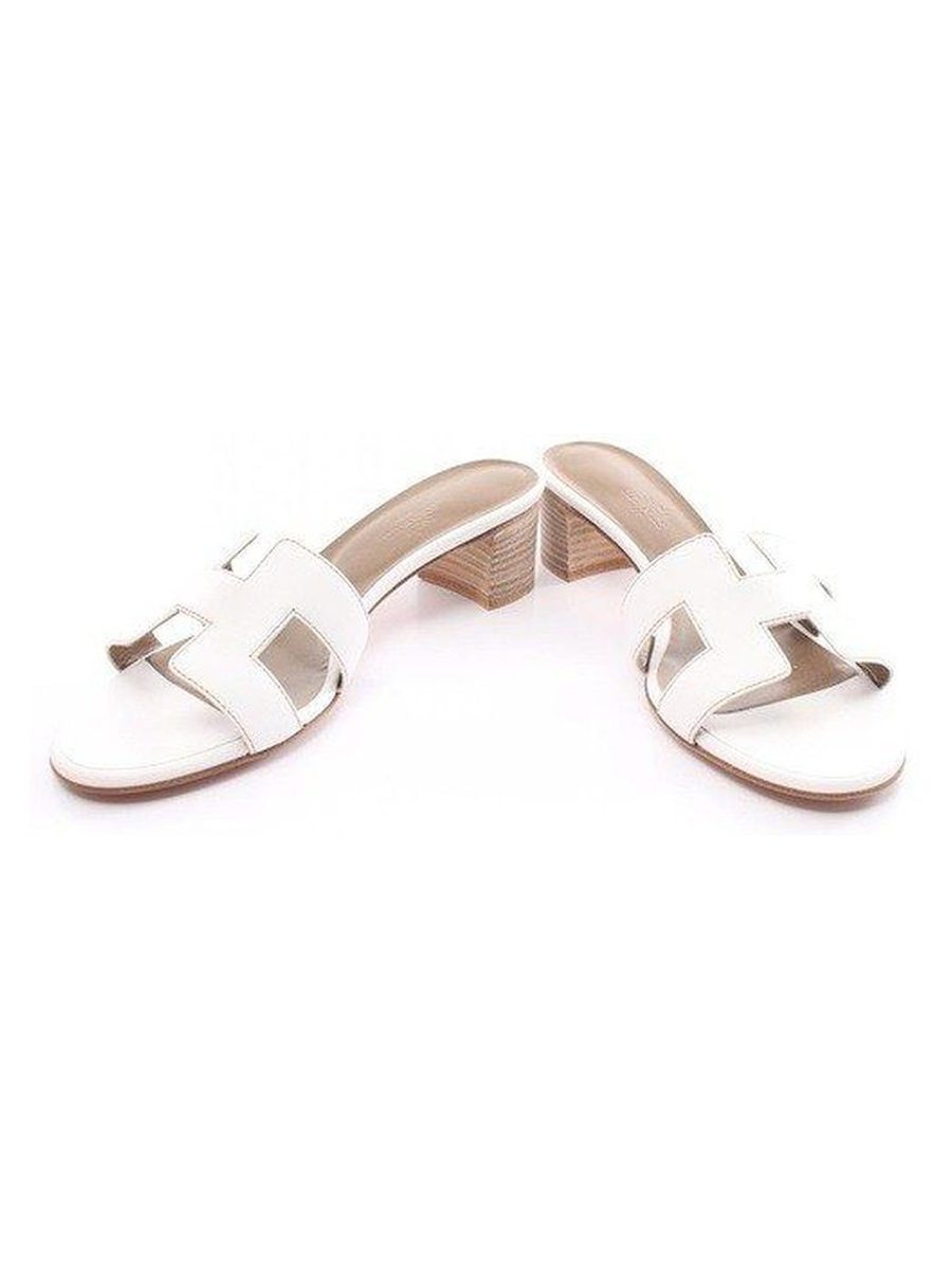 Oasis sandal