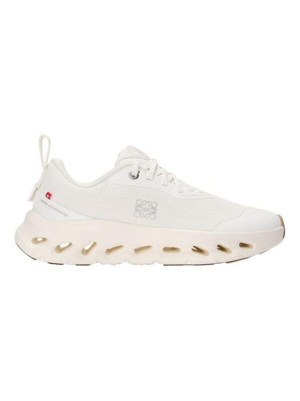 On Running x Loewe – White
