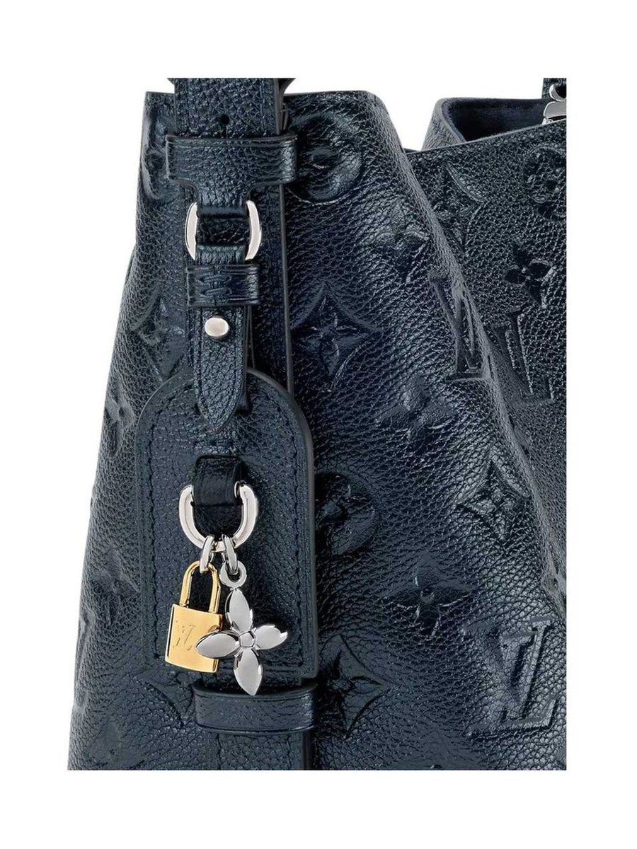 All In BB – black