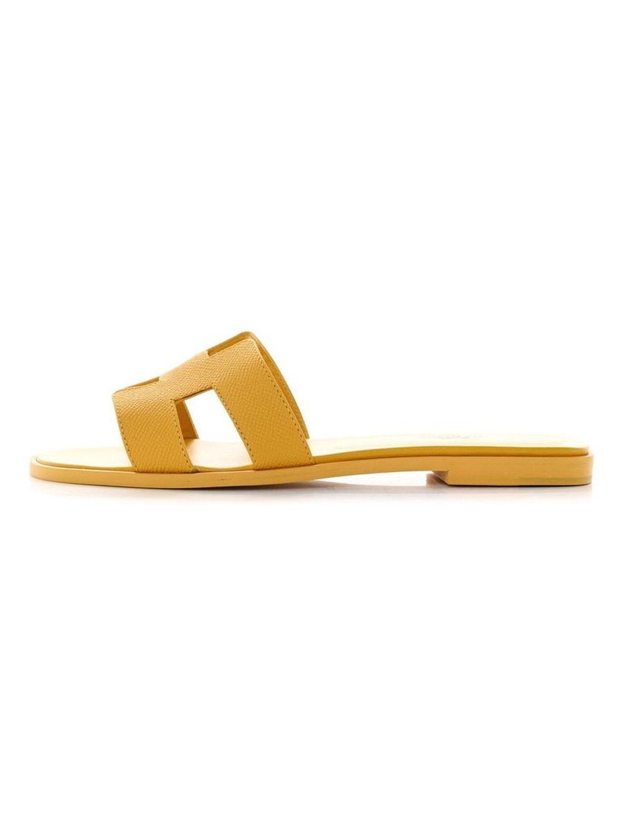Oran sandal