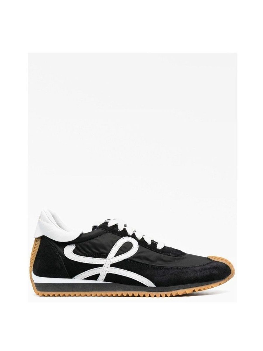 Flow Runner In Black