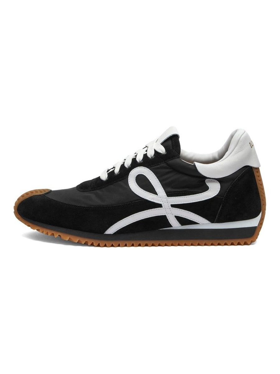 Flow Runner In Black