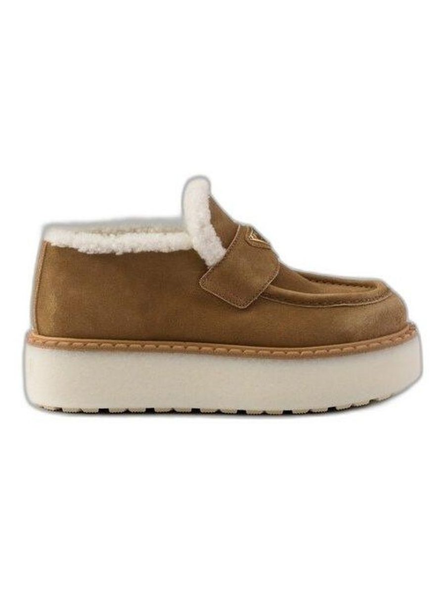 Cinnamon Suede loafers