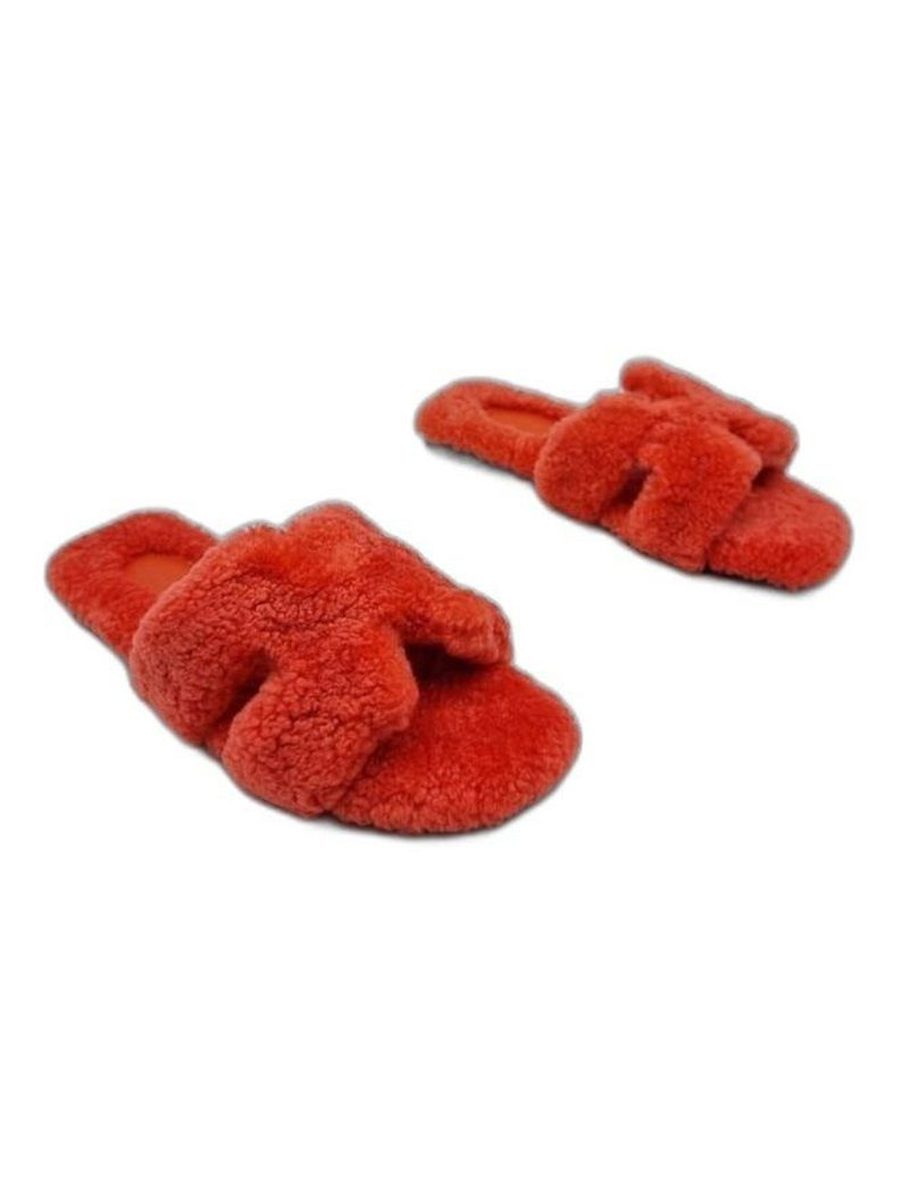 Oran Sandal With Red Fur