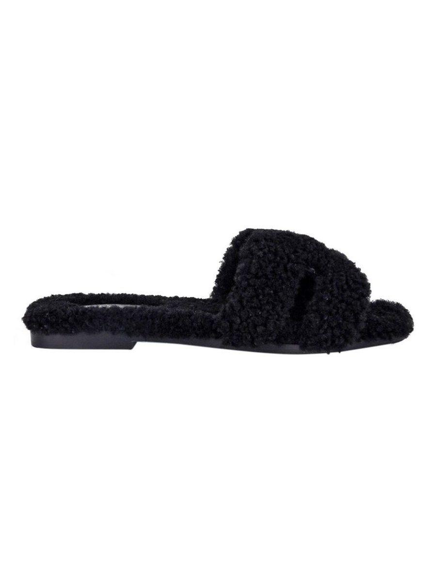 Oran Sandal With Black Fur